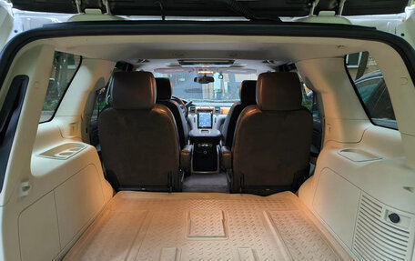Cadillac Escalade III, 2011 год, 2 500 000 рублей, 13 фотография