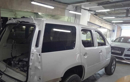 Cadillac Escalade III, 2011 год, 2 500 000 рублей, 26 фотография