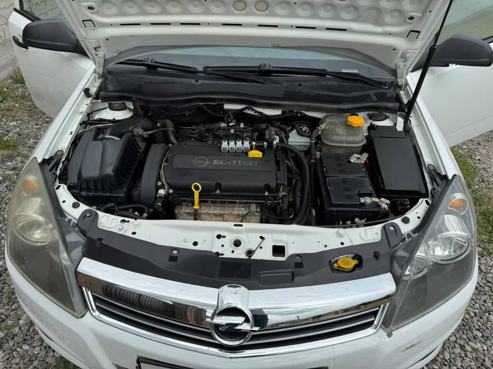 Opel Astra H рестайлинг, 2011 год, 450 000 рублей, 6 фотография