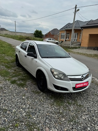 Opel Astra H рестайлинг, 2011 год, 450 000 рублей, 1 фотография