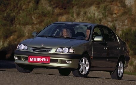 Toyota Avensis III рестайлинг, 2000 год, 90 000 рублей, 1 фотография