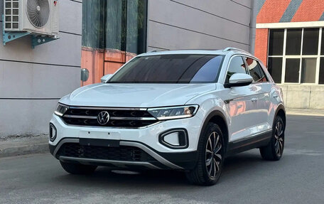 Volkswagen T-Roc I, 2023 год, 1 560 275 рублей, 1 фотография