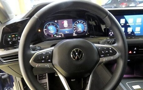 Volkswagen Golf VIII, 2022 год, 2 010 000 рублей, 8 фотография