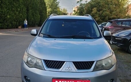 Mitsubishi Outlander III рестайлинг 3, 2008 год, 1 000 000 рублей, 1 фотография