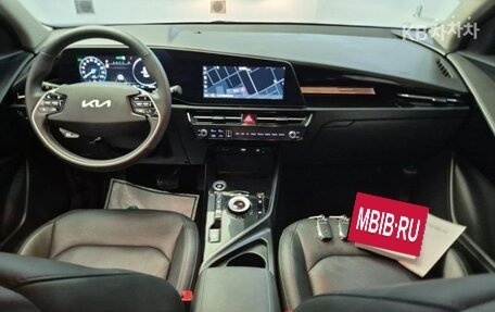 KIA Niro, 2023 год, 1 242 000 рублей, 6 фотография