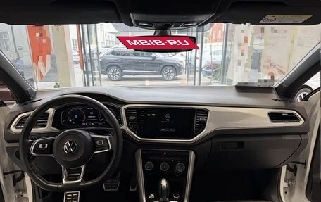 Volkswagen T-Roc I, 2023 год, 1 530 000 рублей, 10 фотография