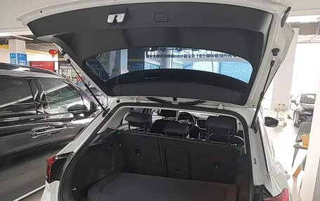 Volkswagen T-Roc I, 2023 год, 1 400 000 рублей, 13 фотография