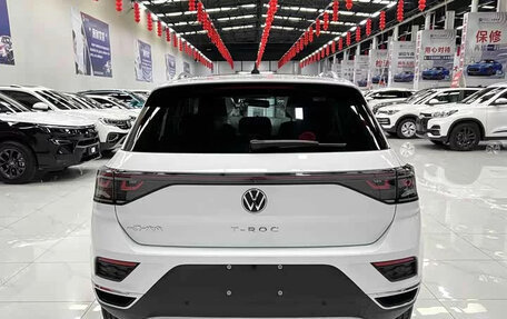 Volkswagen T-Roc I, 2025 год, 1 450 000 рублей, 6 фотография