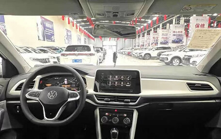 Volkswagen T-Roc I, 2025 год, 1 450 000 рублей, 8 фотография