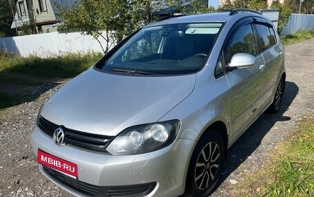 Volkswagen Golf Plus II, 2011 год, 800 000 рублей, 1 фотография