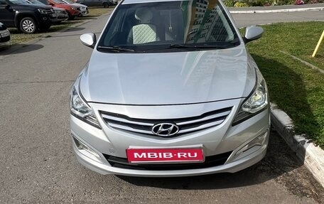 Hyundai Solaris II рестайлинг, 2014 год, 840 000 рублей, 1 фотография
