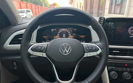 Volkswagen T-Roc I, 2023 год, 1 560 275 рублей, 8 фотография