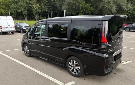 Honda Stepwgn IV, 2016 год, 1 750 000 рублей, 5 фотография