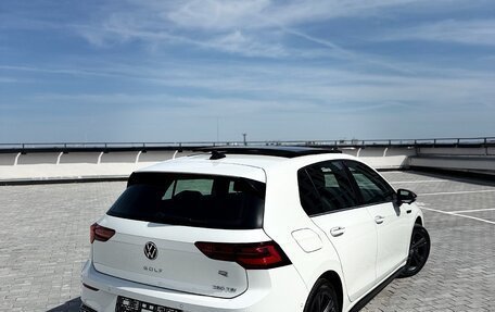 Volkswagen Golf VIII, 2023 год, 1 910 000 рублей, 2 фотография