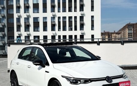 Volkswagen Golf VIII, 2023 год, 1 910 000 рублей, 3 фотография