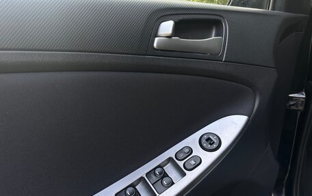 Hyundai Solaris II рестайлинг, 2016 год, 1 000 000 рублей, 17 фотография
