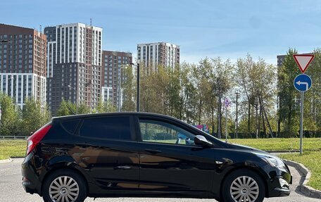 Hyundai Solaris II рестайлинг, 2016 год, 1 000 000 рублей, 27 фотография