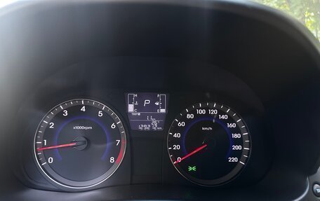 Hyundai Solaris II рестайлинг, 2016 год, 1 000 000 рублей, 36 фотография