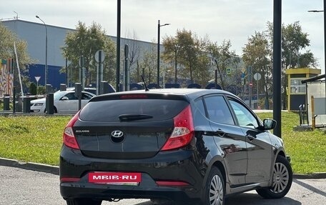 Hyundai Solaris II рестайлинг, 2016 год, 1 000 000 рублей, 29 фотография