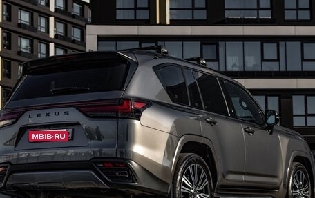Lexus LX, 2024 год, 16 500 000 рублей, 10 фотография