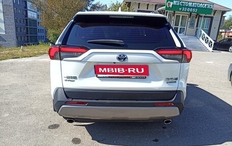 Toyota RAV4, 2021 год, 3 695 000 рублей, 15 фотография