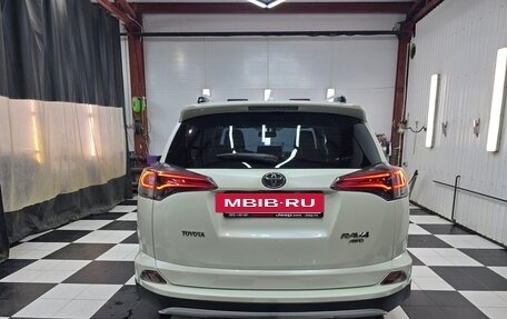 Toyota RAV4, 2017 год, 2 300 000 рублей, 5 фотография