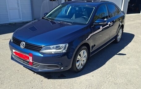 Volkswagen Jetta VI, 2012 год, 850 000 рублей, 6 фотография