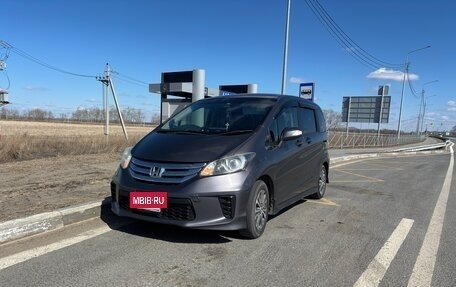 Honda Freed I, 2013 год, 1 050 000 рублей, 2 фотография