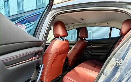 Mazda 3, 2023 год, 2 300 000 рублей, 9 фотография