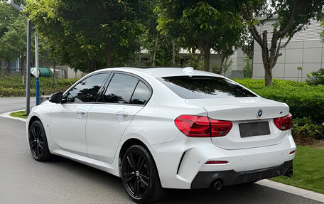 BMW 1 серия, 2023 год, 1 850 000 рублей, 7 фотография