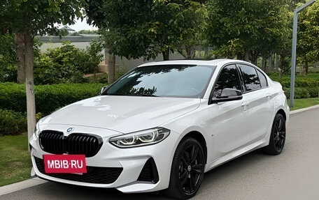 BMW 1 серия, 2023 год, 1 850 000 рублей, 2 фотография