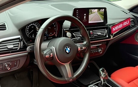 BMW 1 серия, 2023 год, 1 850 000 рублей, 12 фотография