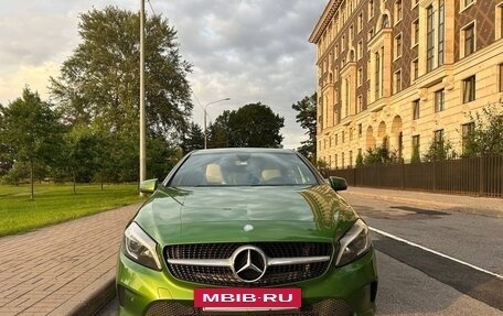 Mercedes-Benz A-Класс, 2015 год, 1 580 000 рублей, 3 фотография