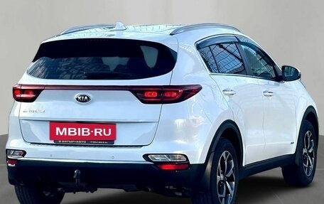 KIA Sportage IV рестайлинг, 2020 год, 2 550 000 рублей, 4 фотография