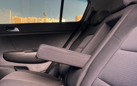 KIA Sportage IV рестайлинг, 2020 год, 2 550 000 рублей, 20 фотография