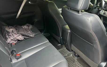 Toyota RAV4, 2017 год, 2 100 000 рублей, 5 фотография