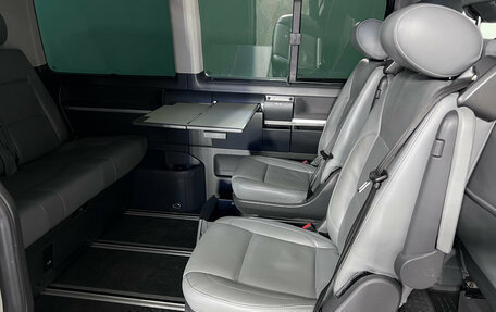 Volkswagen Multivan T5, 2013 год, 2 499 000 рублей, 18 фотография