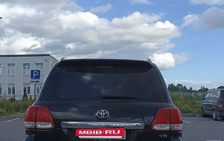 Toyota Land Cruiser 200, 2011 год, 2 680 000 рублей, 3 фотография
