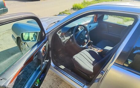 Mercedes-Benz E-Класс, 1998 год, 465 000 рублей, 5 фотография