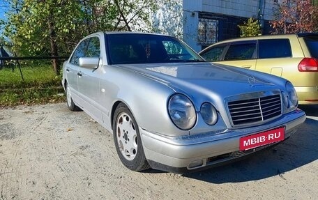 Mercedes-Benz E-Класс, 1998 год, 465 000 рублей, 2 фотография