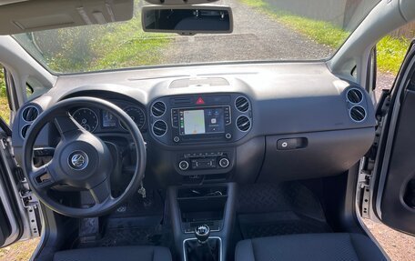 Volkswagen Golf Plus II, 2011 год, 800 000 рублей, 6 фотография