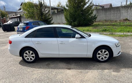Audi A4, 2012 год, 900 000 рублей, 4 фотография