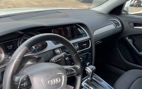 Audi A4, 2012 год, 900 000 рублей, 11 фотография