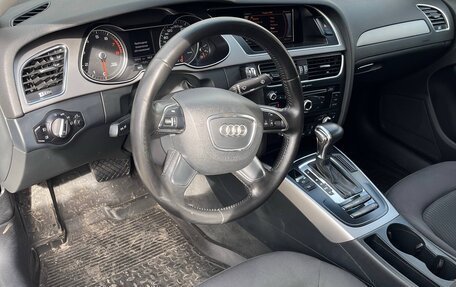Audi A4, 2012 год, 900 000 рублей, 9 фотография