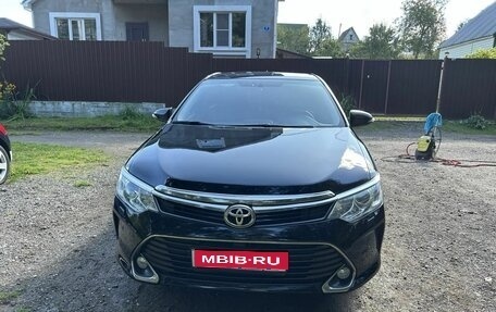Toyota Camry, 2017 год, 2 700 000 рублей, 1 фотография