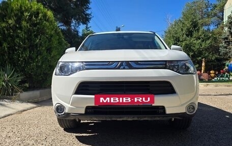 Mitsubishi Outlander III рестайлинг 3, 2012 год, 1 500 000 рублей, 2 фотография
