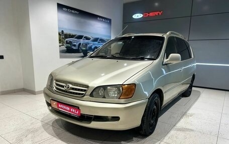 Toyota Ipsum II, 2001 год, 440 000 рублей, 1 фотография