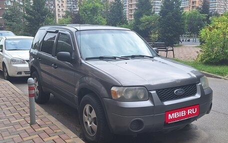 Ford Escape II, 2005 год, 200 000 рублей, 1 фотография