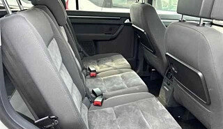 Volkswagen Touran III, 2015 год, 896 000 рублей, 8 фотография