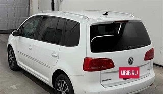 Volkswagen Touran III, 2015 год, 896 000 рублей, 2 фотография